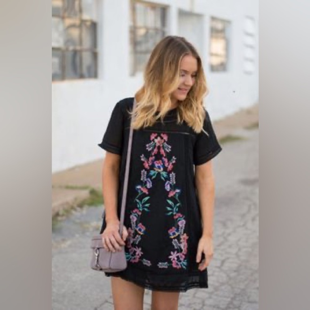 Beautiful free people inspired hippie style short dress.